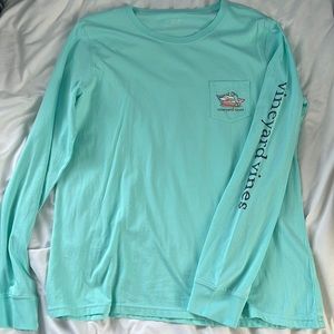 L Unisex light blue volleyball vineyard vines long sleeve